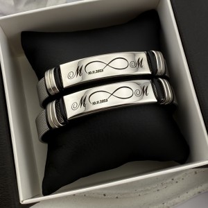 Парні браслети для нього і для неї з гравіюванням на подарунок