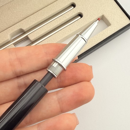 Іменна ручка металевий корпус з лазерним гравіюванням у подарунковій коробці