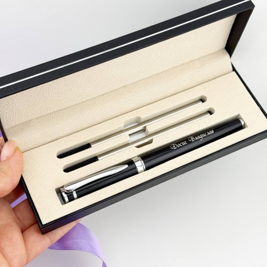 Металева іменна ручка у футлярі — подарунок чоловіку, керівнику, випускнику